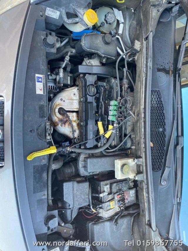 PEUGEOT Partner Tepee 1.6 110CV Outdoor