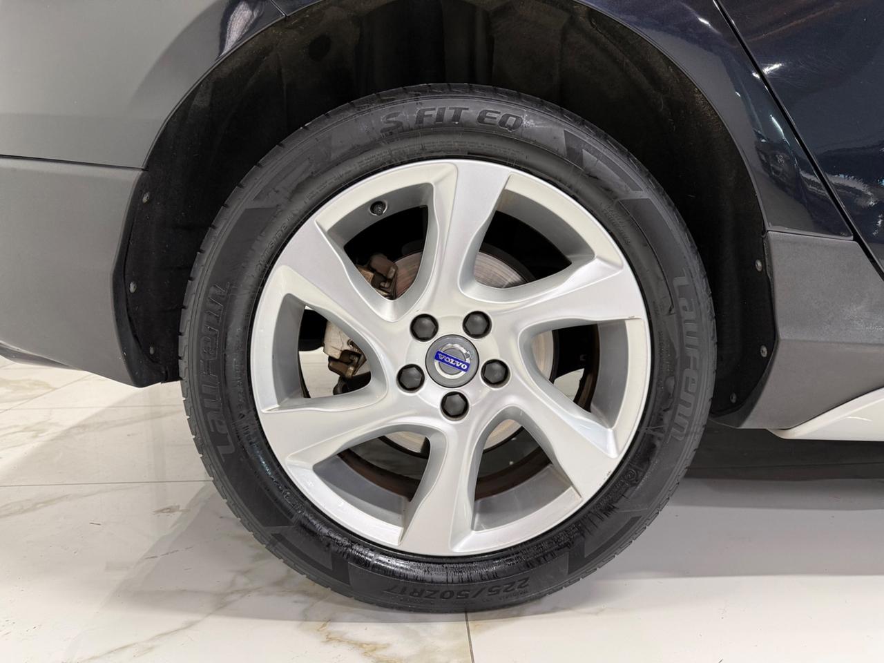 Volvo V40 Cross Country D2 1.6 Powershift Summum
