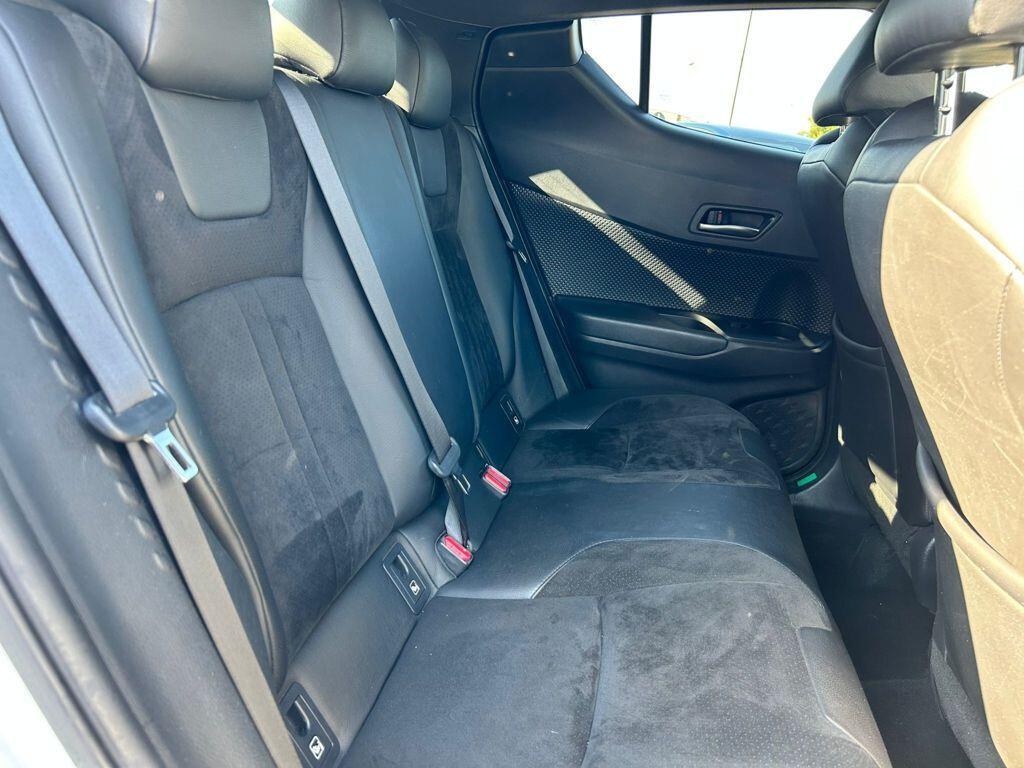 Toyota C-HR 2.0 Hybrid E-CVT Style