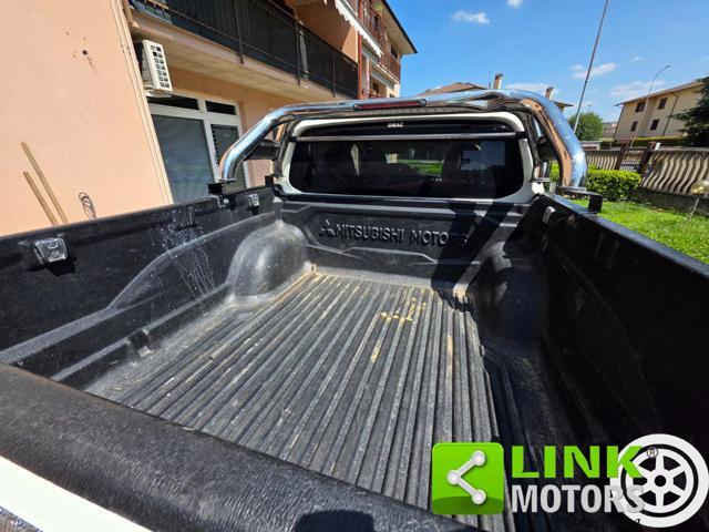 MITSUBISHI L200 2.4 DI-D/154CV Double Cab Intense NO IVA