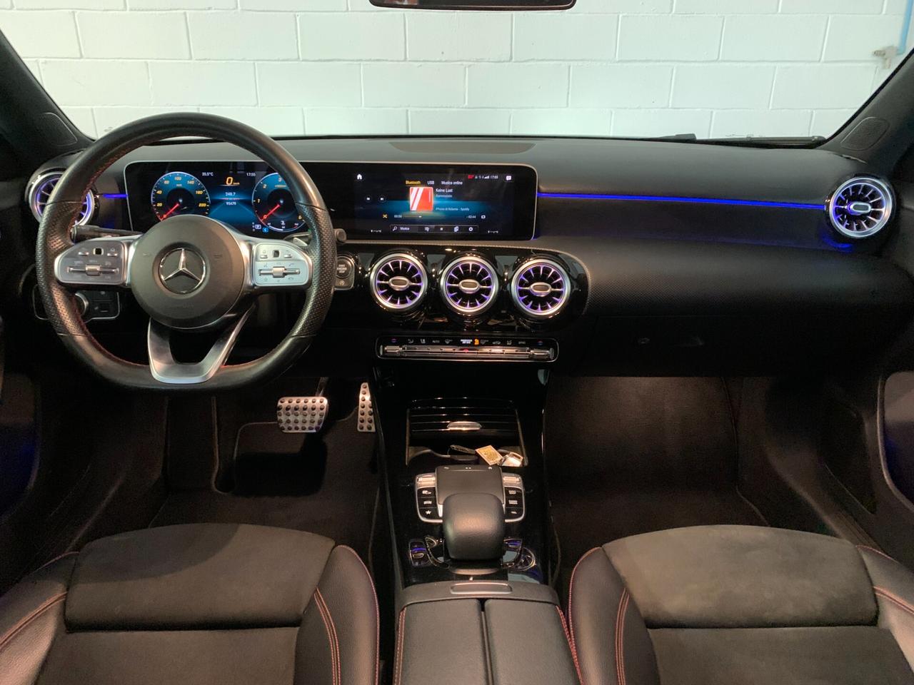 Mercedes-benz A 180 d Automatic Premium AMG Line