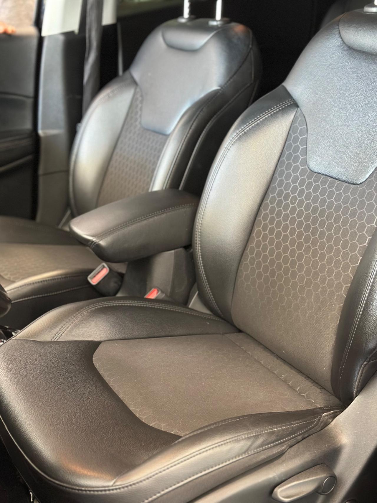 Jeep Compass 1.6 Multijet II 2WD Night Eagle