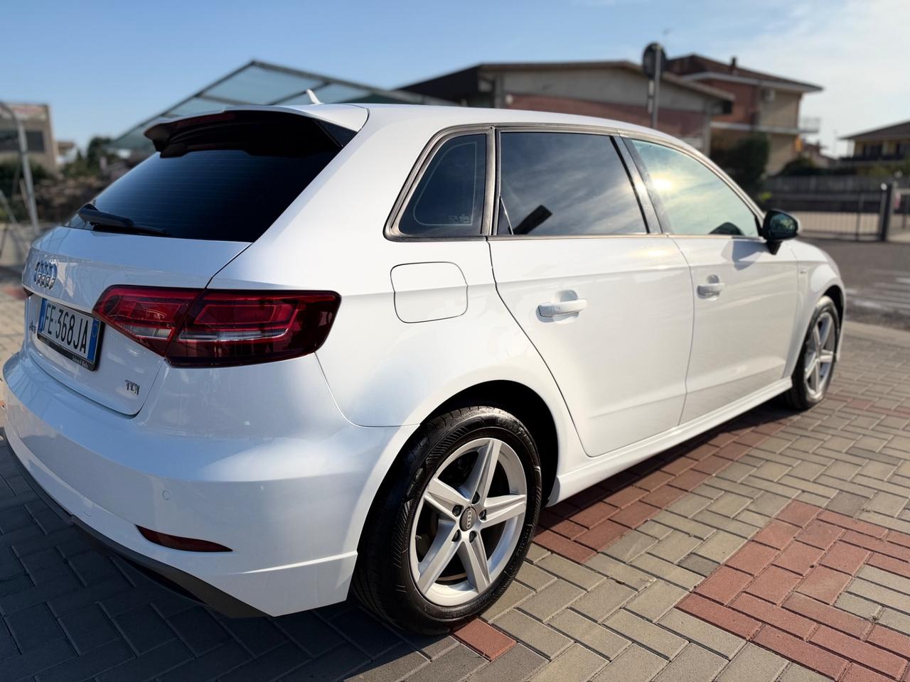 Audi A3 SPB 1.6 TDI SPB S-LINE .AUTOMATICO. 110CV