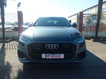 Audi Q8 50 TDI 286 CV quattro tiptronic Sport IPERFULL+4 RUOTE STERZANTI+TETTO APRIBILE+PANORAMICO