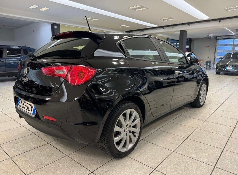 Alfa Romeo Giulietta 2.0 JTDm-2 150 CV Distinctive