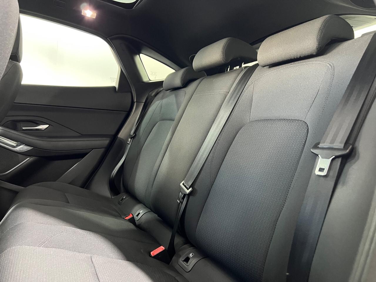 Jaguar E-Pace 2.0D I4 163 CV R-Dynamic S