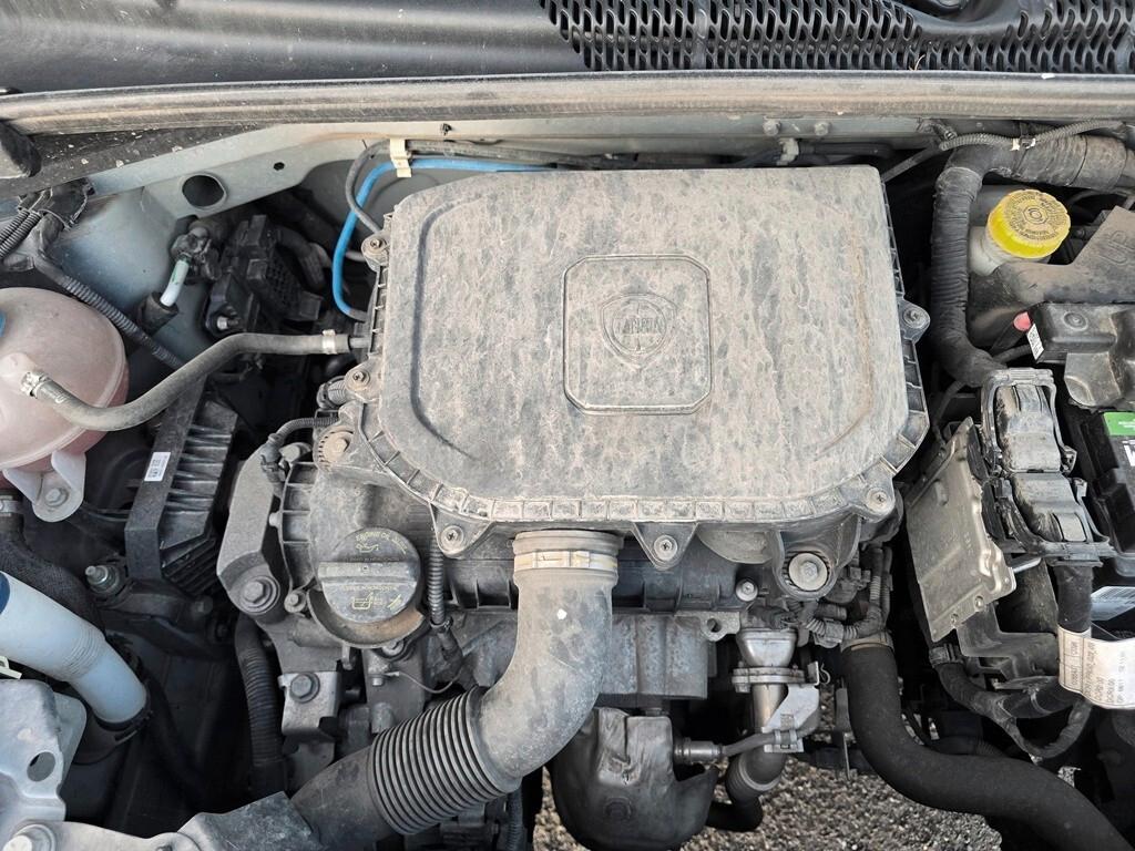Lancia Ypsilon 1.0 FireFly 5 porte S&S Hybrid Silver Plus