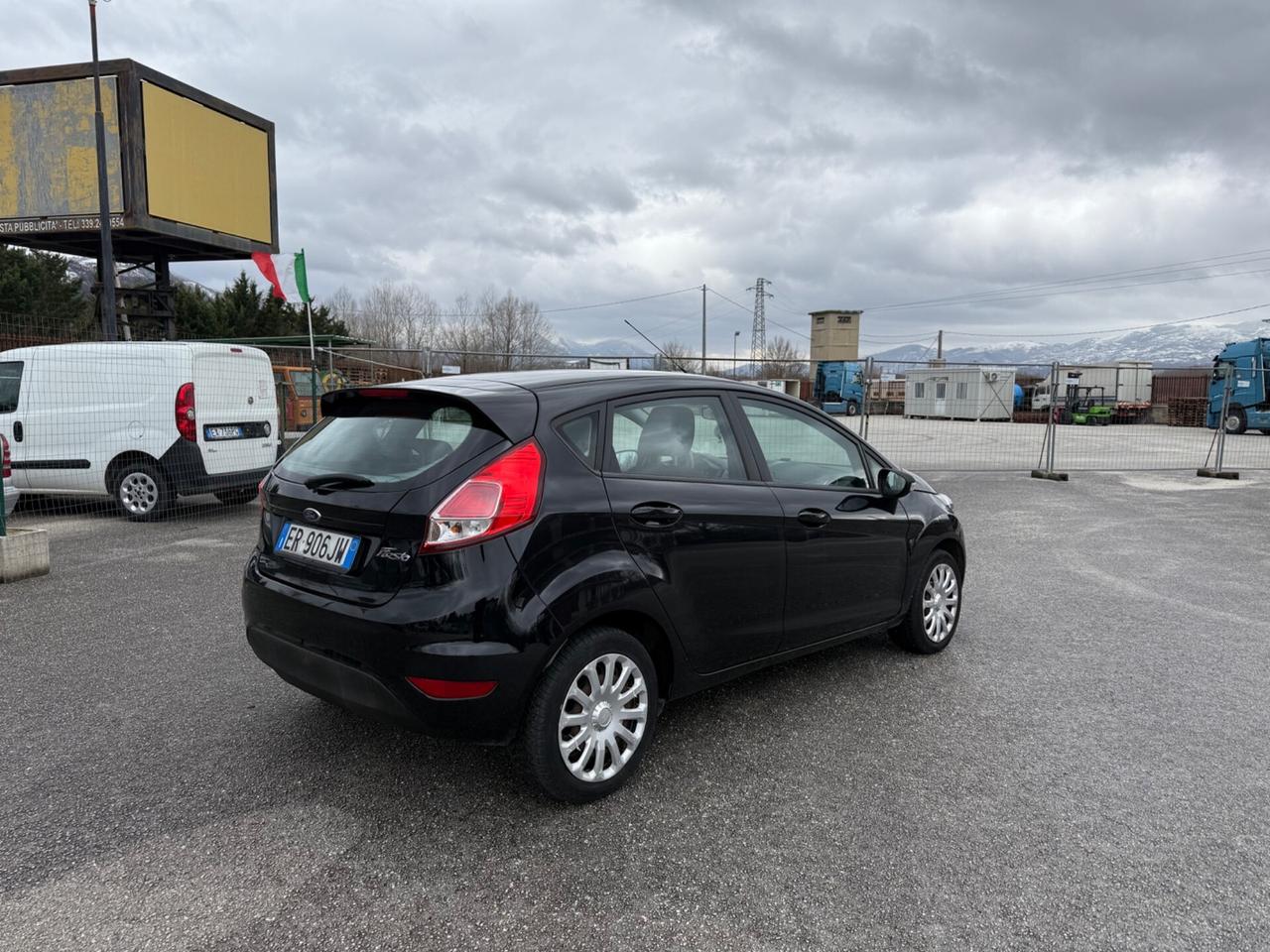 Ford Fiesta 1.4 5 porte Bz.- GPL