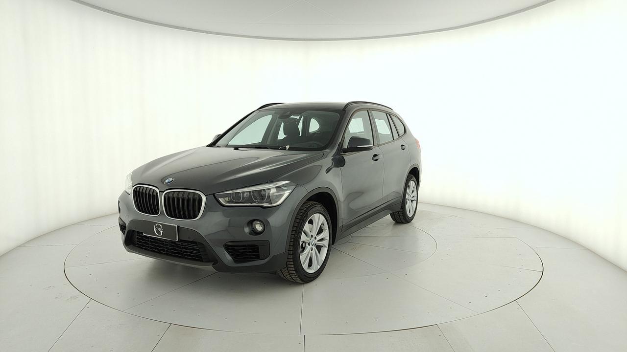BMW X1 F48 - X1 sdrive18i 140cv