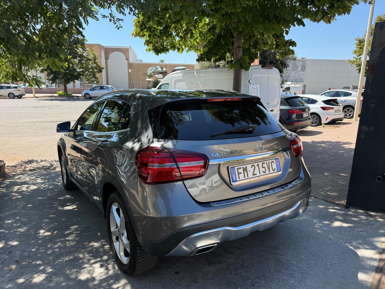 Mercedes GLA 180d SPORT Automatic