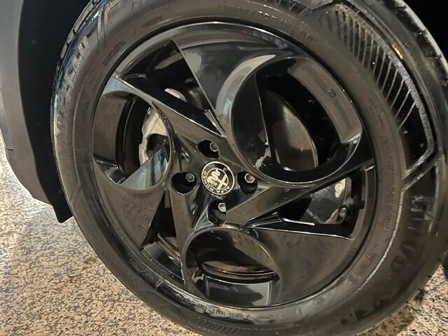 Alfa Romeo Junior 1.2 136 CV Hybrid eDCT6