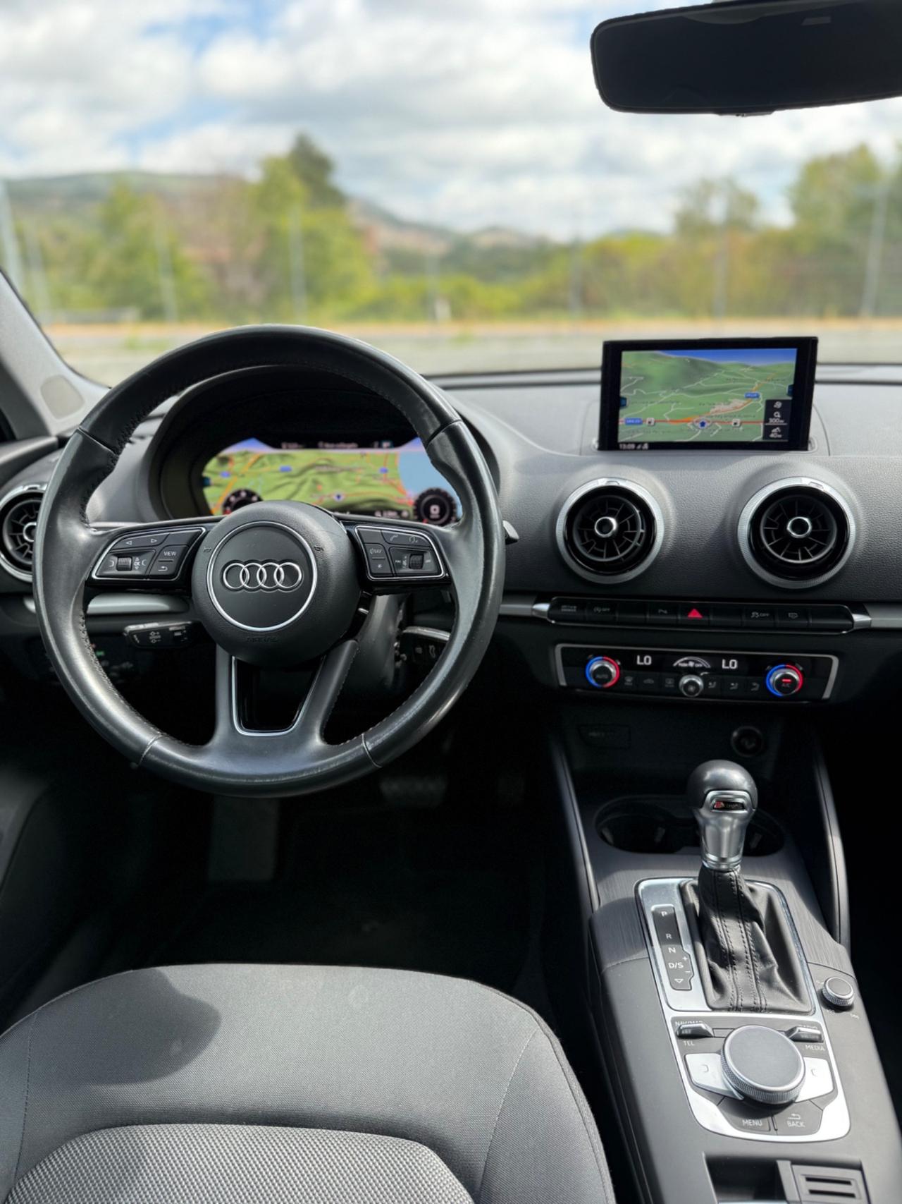 Audi A3 SPB 1.6 Diesel S-LINE