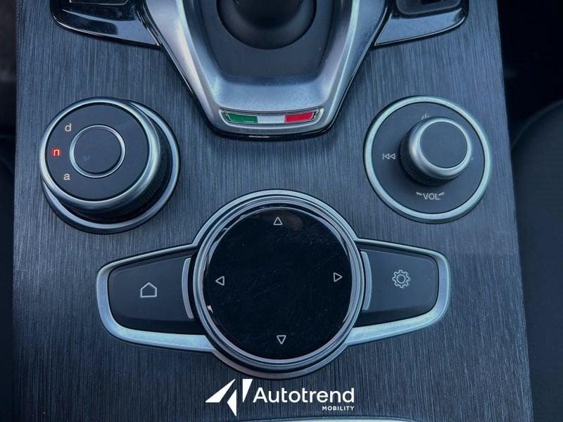 Alfa Romeo Stelvio 2.2 Turbo Diesel 190 CV Automatica AT8 Q4 Business