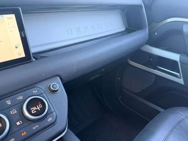 Land Rover Defender Defender 90 3.0d i6 mhev SE awd 200cv auto Cerchi 20/Pedane