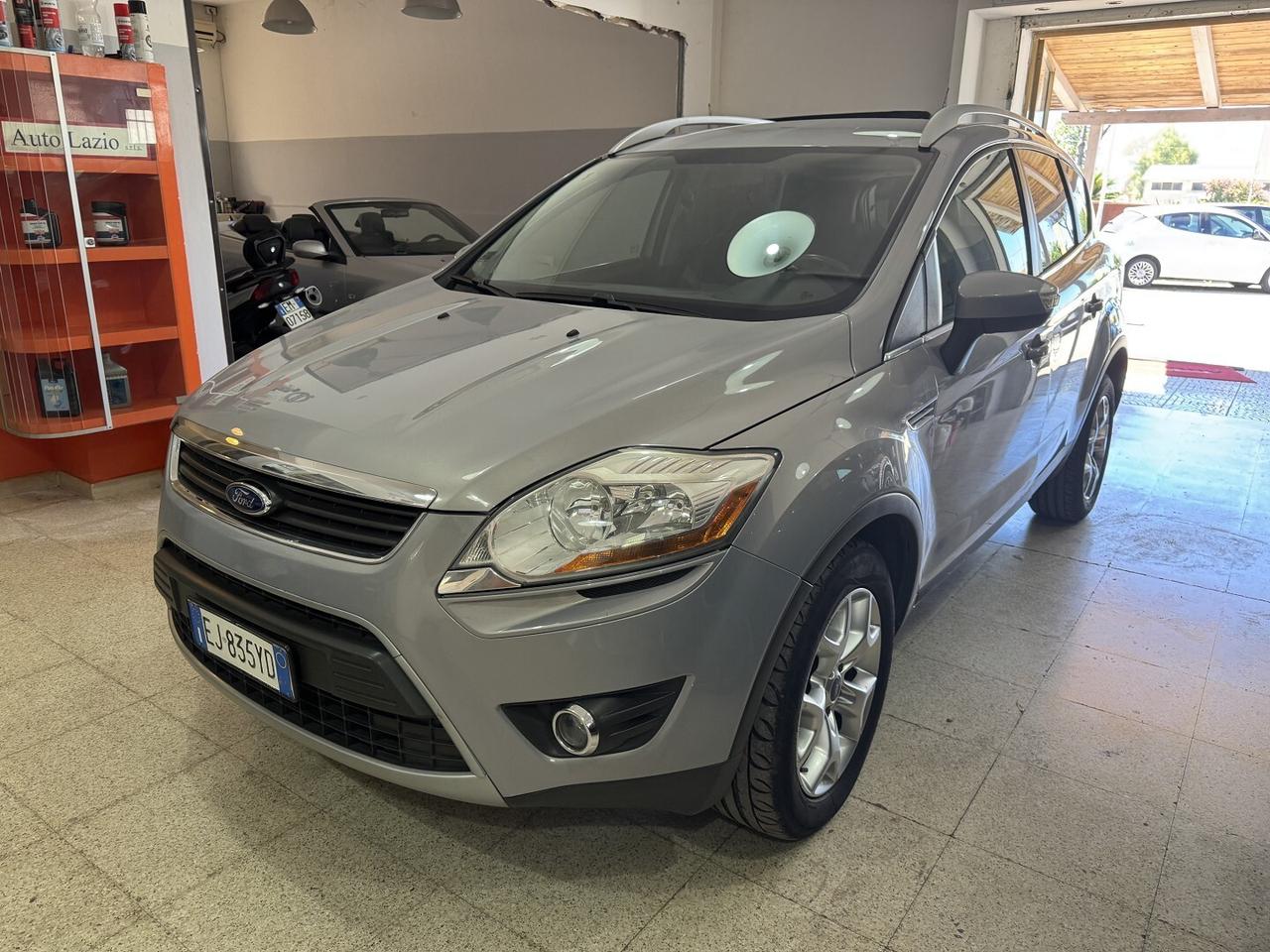 FORD KUGA 2.0 TDCi Titanium