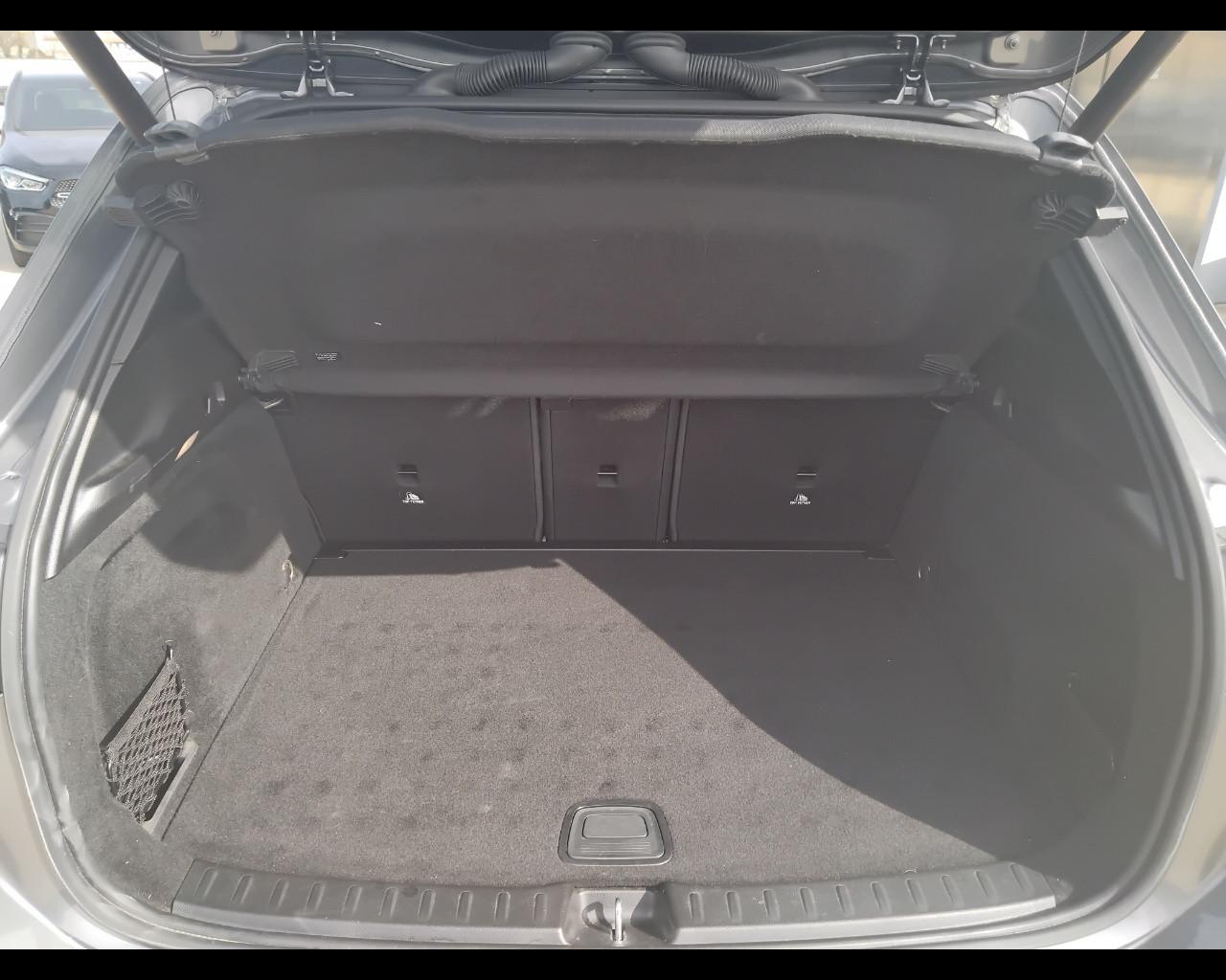 Mercedes-Benz GLA-H247 2020 - GLA 180 d Premium auto