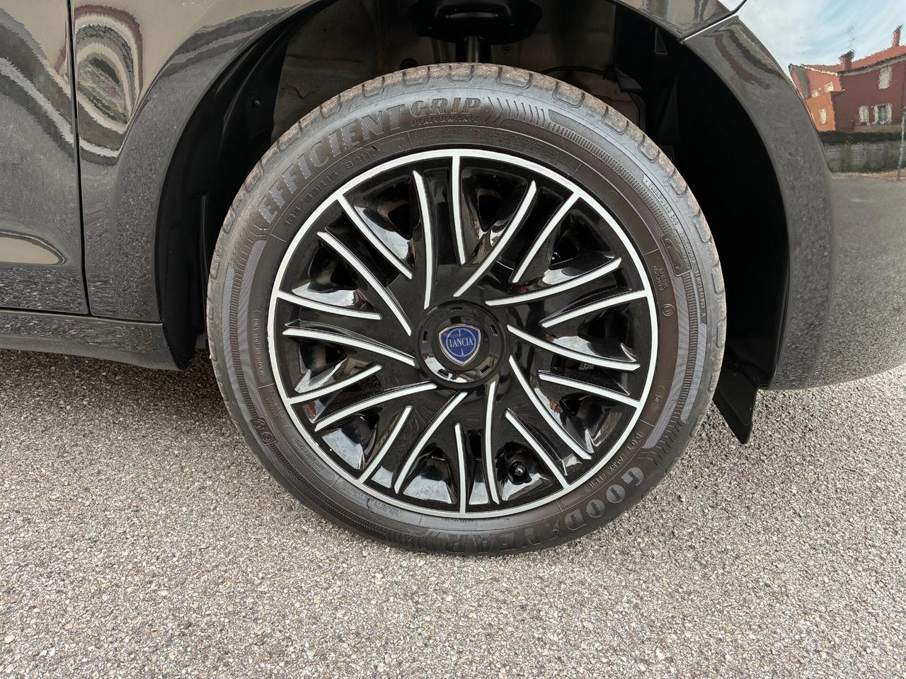 Lancia Ypsilon 1.0 FireFly 5 porte S&S Hybrid Gold