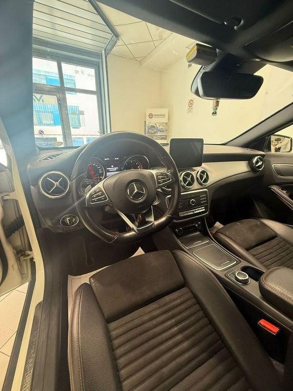Mercedes-Benz GLA GLA 200 d Automatic Premium