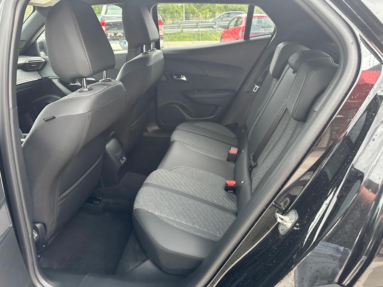 Peugeot 2008 PureTech 100 S&S Allure