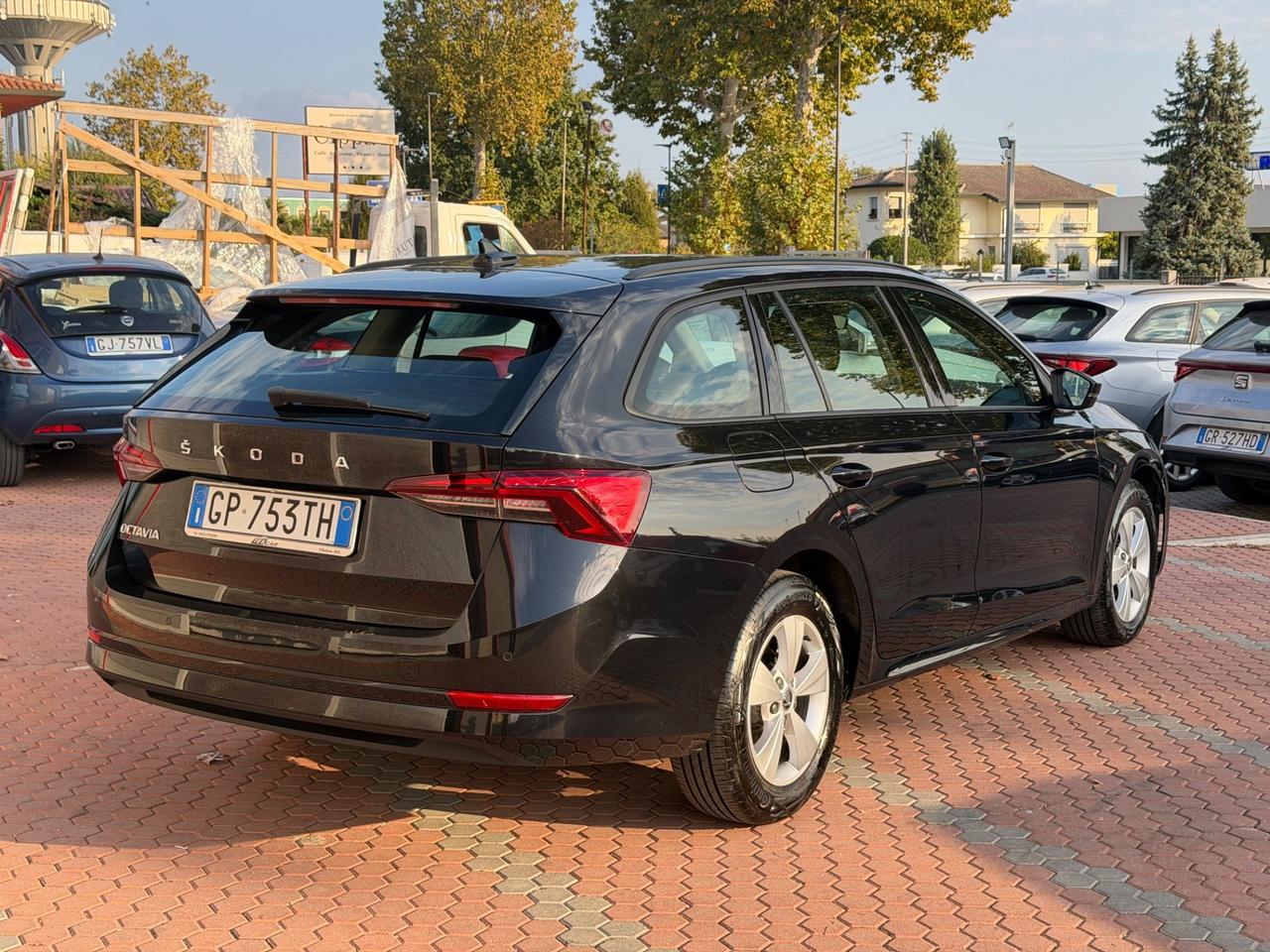 Skoda Octavia 2.0 TDI EVO SCR DSG Wagon Style