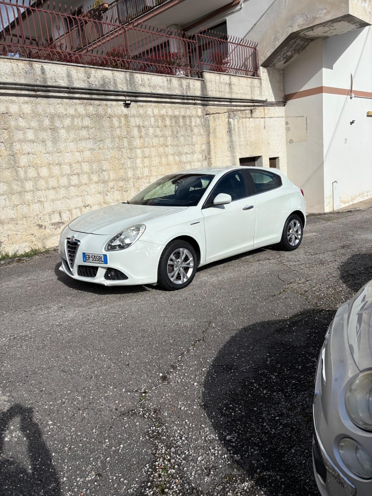 Alfa Romeo Giulietta 1.6 JTDm-2 105 CV Distinctive
