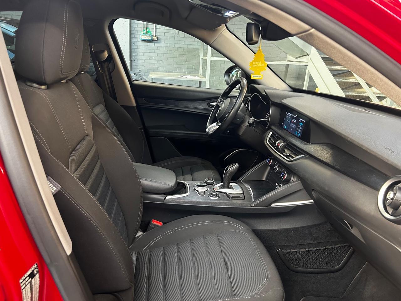 Alfa Romeo Stelvio 2.2 Turbodiesel 160 CV AT8 RWD Business