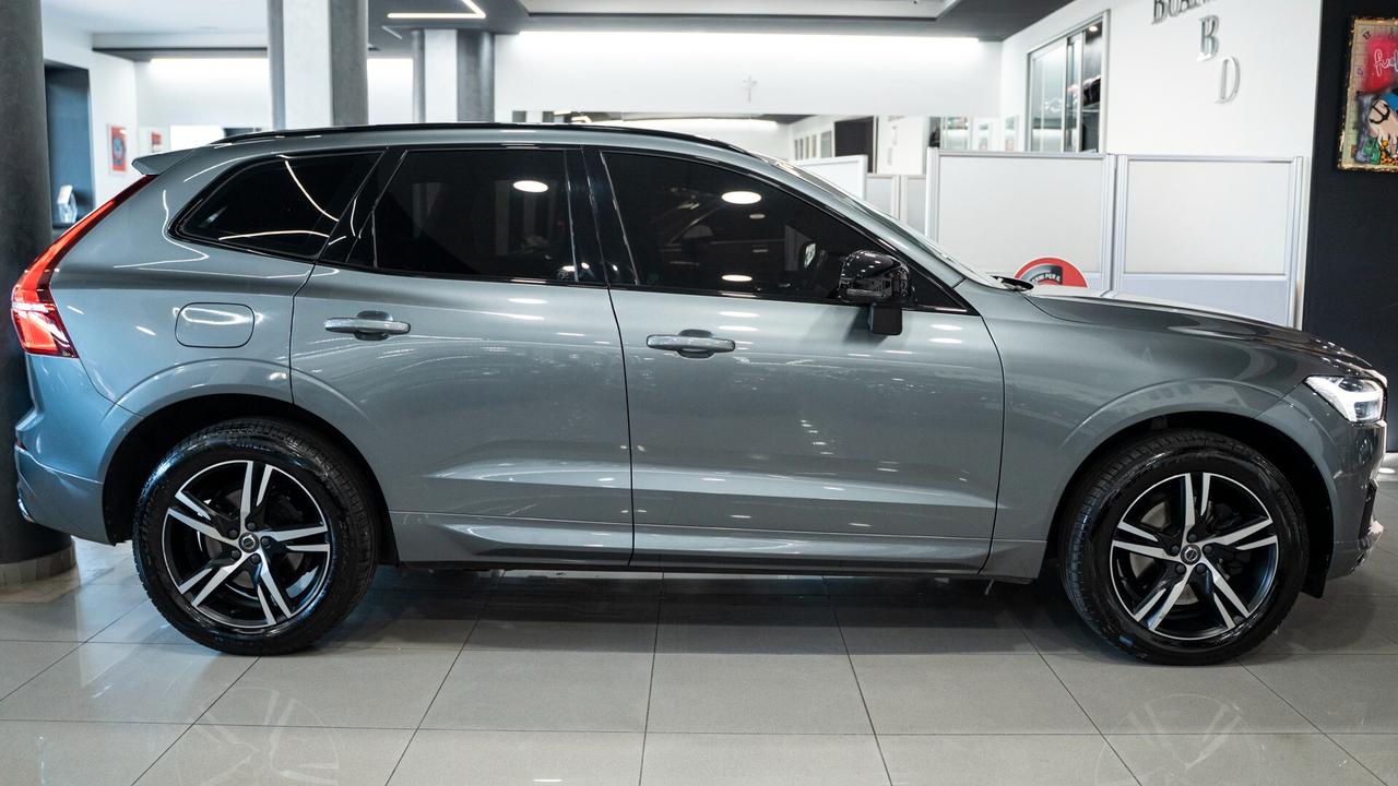 Volvo XC 60 XC60 B4 2.0 AWD R DESIGN AUTO XENO PELLE NAVI FULL OPTIONAL