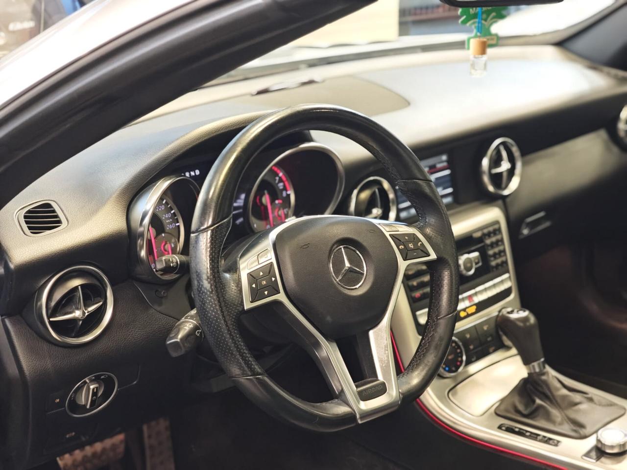 Mercedes-benz SLK 250 CGI Edition1