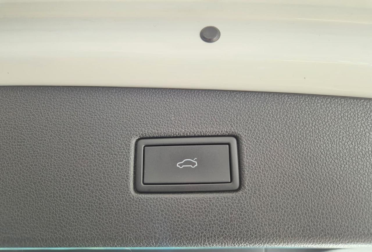 Volkswagen Tiguan R-Line 2.0 TDI 150CV DSG