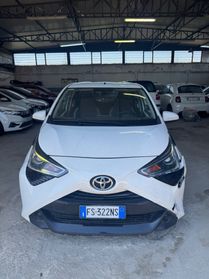 Toyota Aygo 1.0 VVT-i 69 CV 5 porte x-business MMT