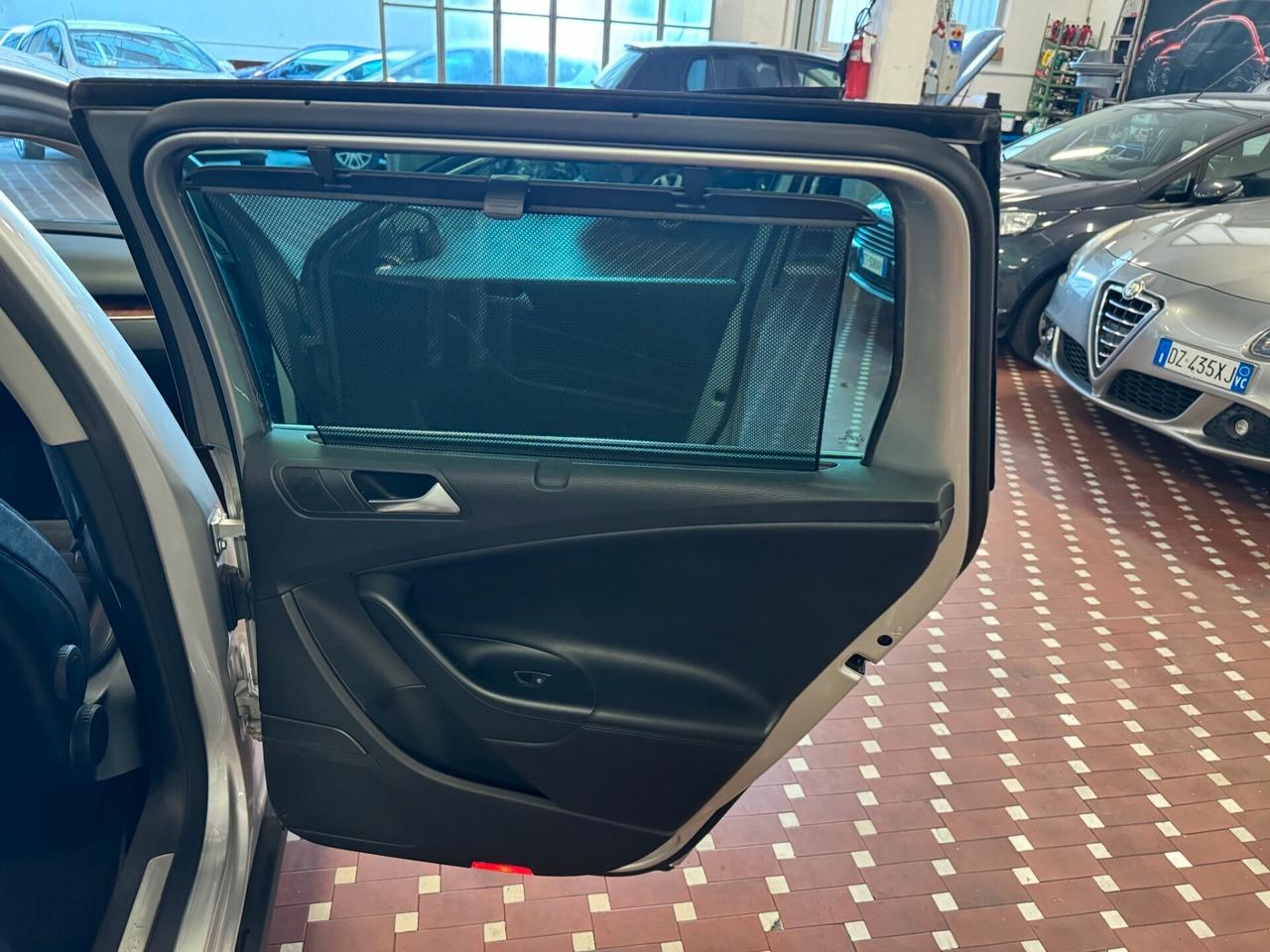 Volkswagen Passat 2.0 16V FSI 4mot. Var. Highline - UNICO PROPRIETARIO