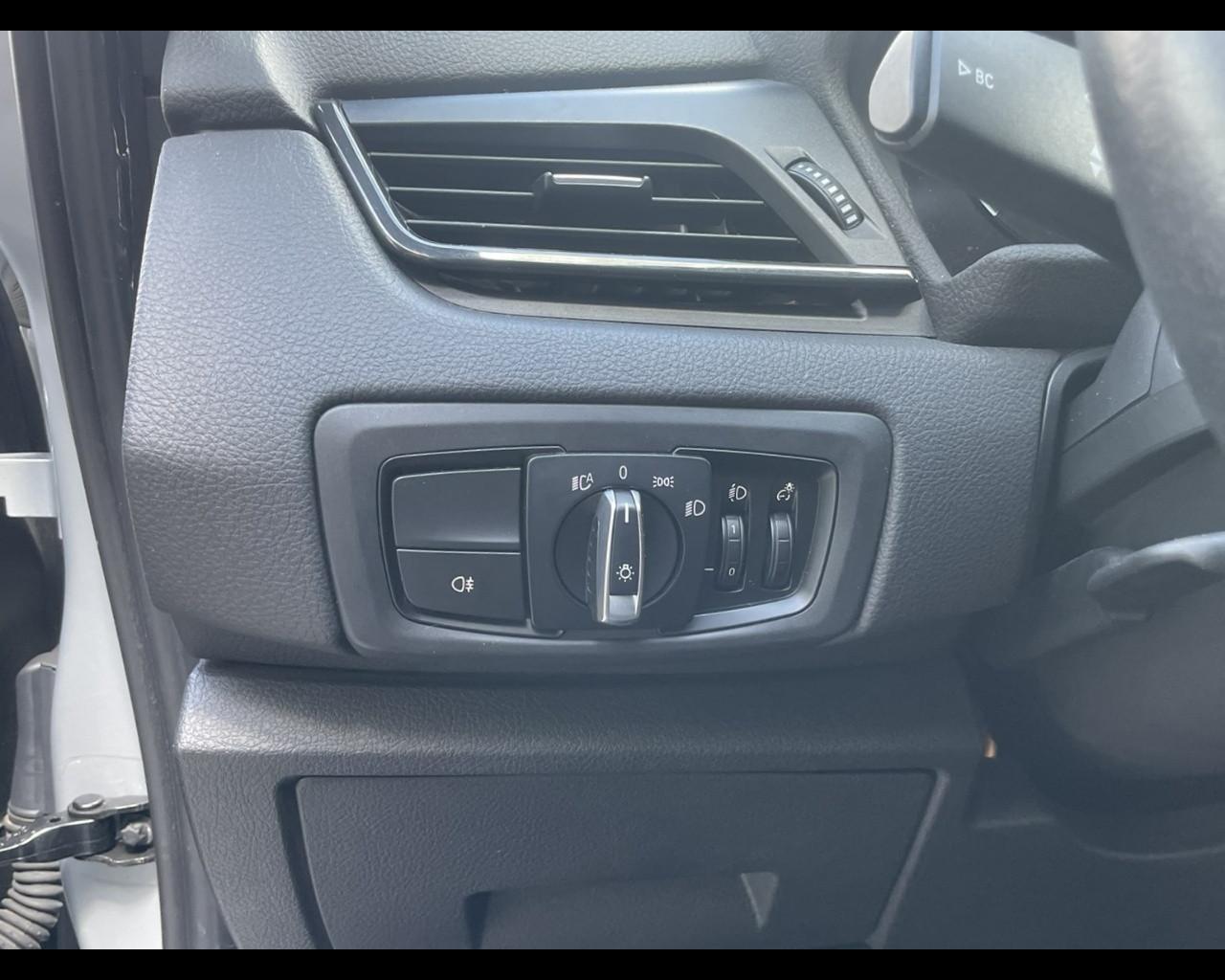 BMW Serie 2 G.T. (F46) - 216d Gran Tourer Business