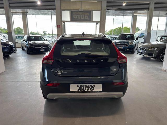VOLVO V40 Cross Country D3 Geartronic Momentum