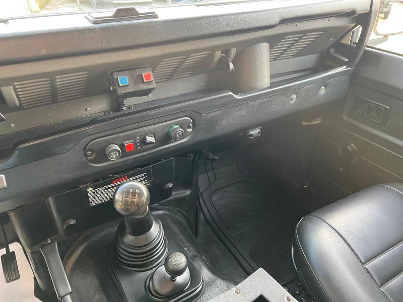 Land Rover Defender 90 SW Defender 90 2.5 tdi County