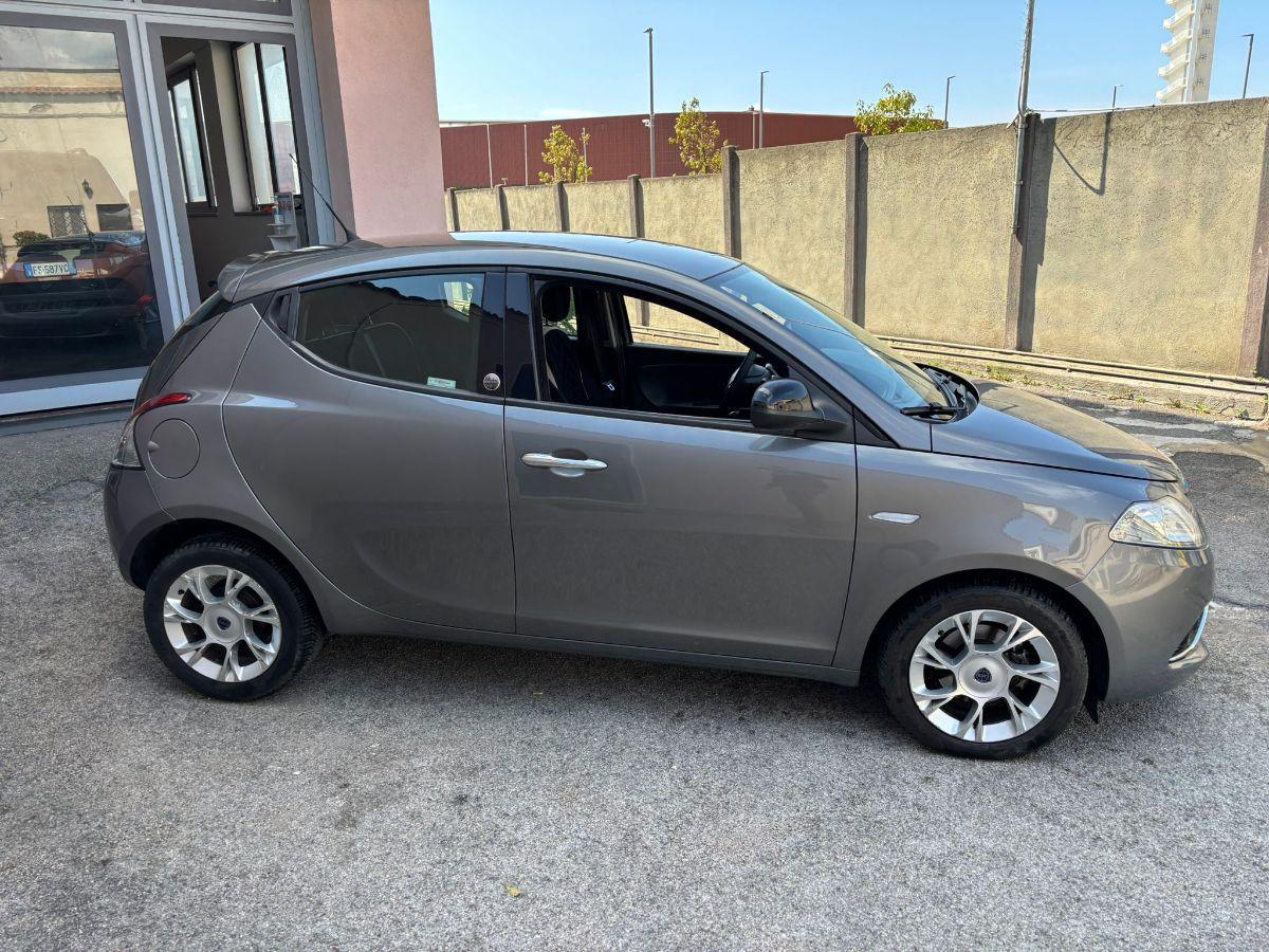 LANCIA Ypsilon 1.2 69CV 5p.GPL Ecochic Gold 5posti