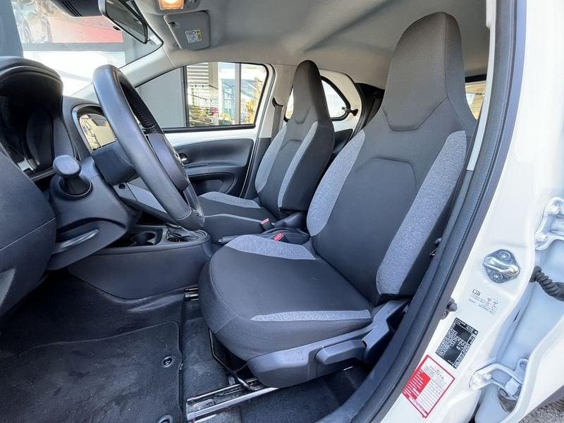 Toyota Aygo X 1.0B (72 CV) Active S-CVT
