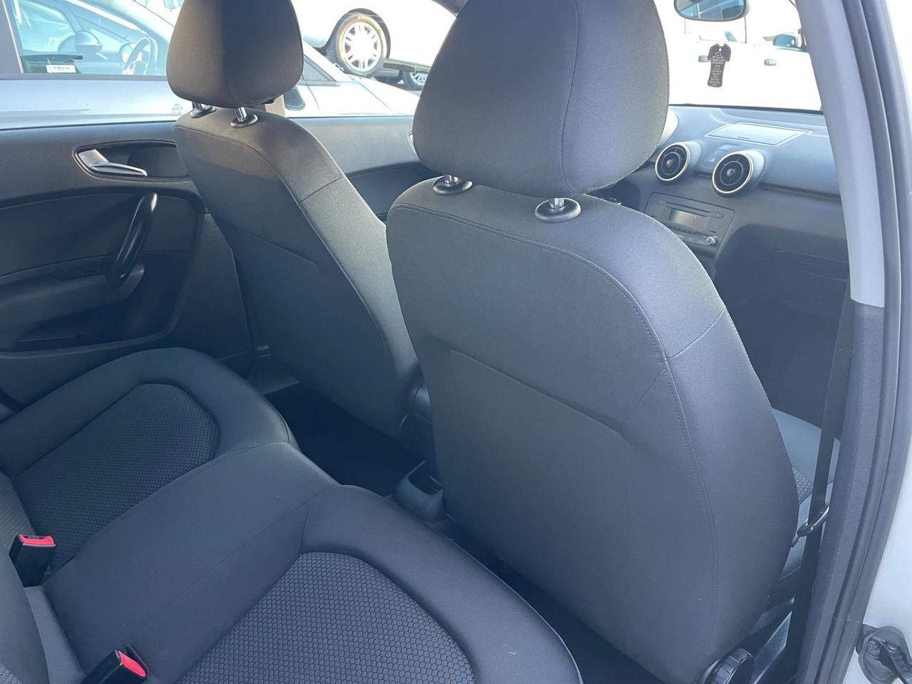 AUDI A1 1.6 DIESEL 90 (CV) 2012