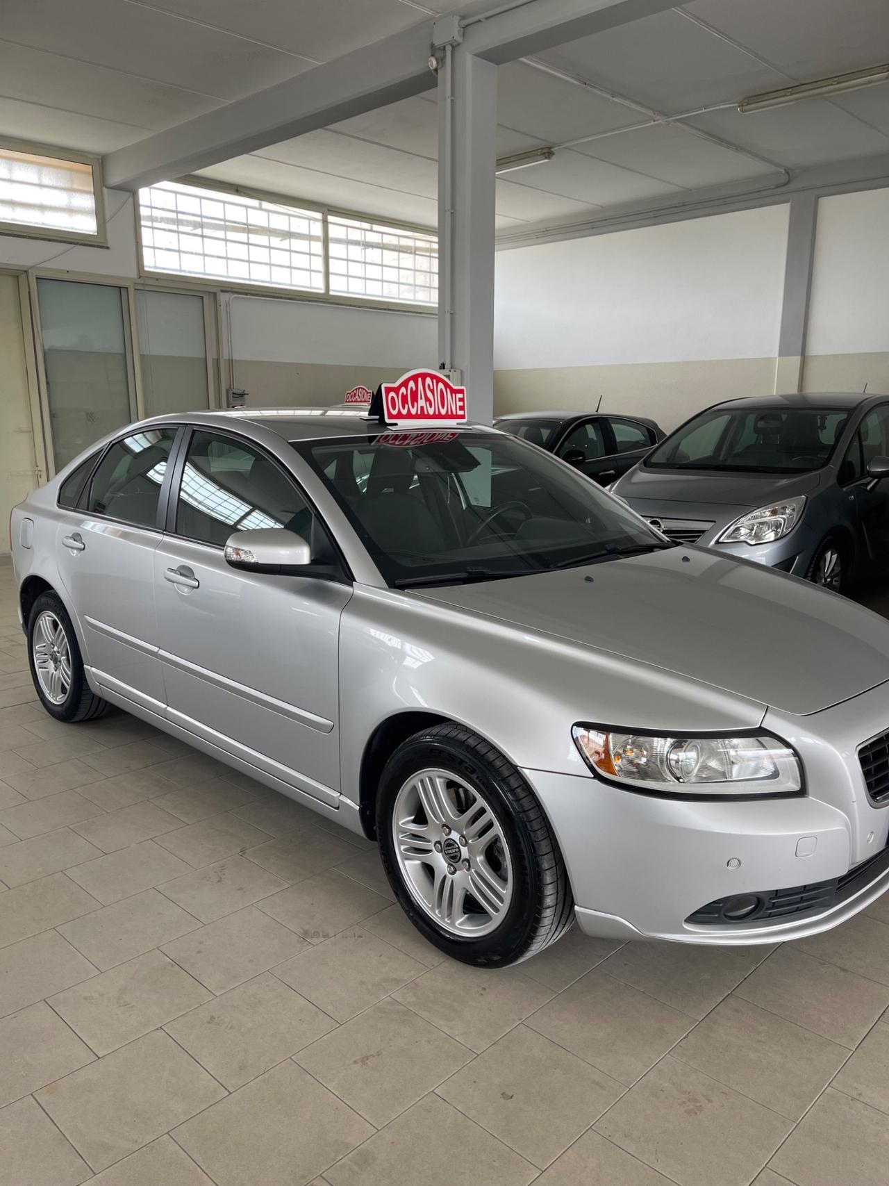 Volvo S40 2.0 D cat Summum
