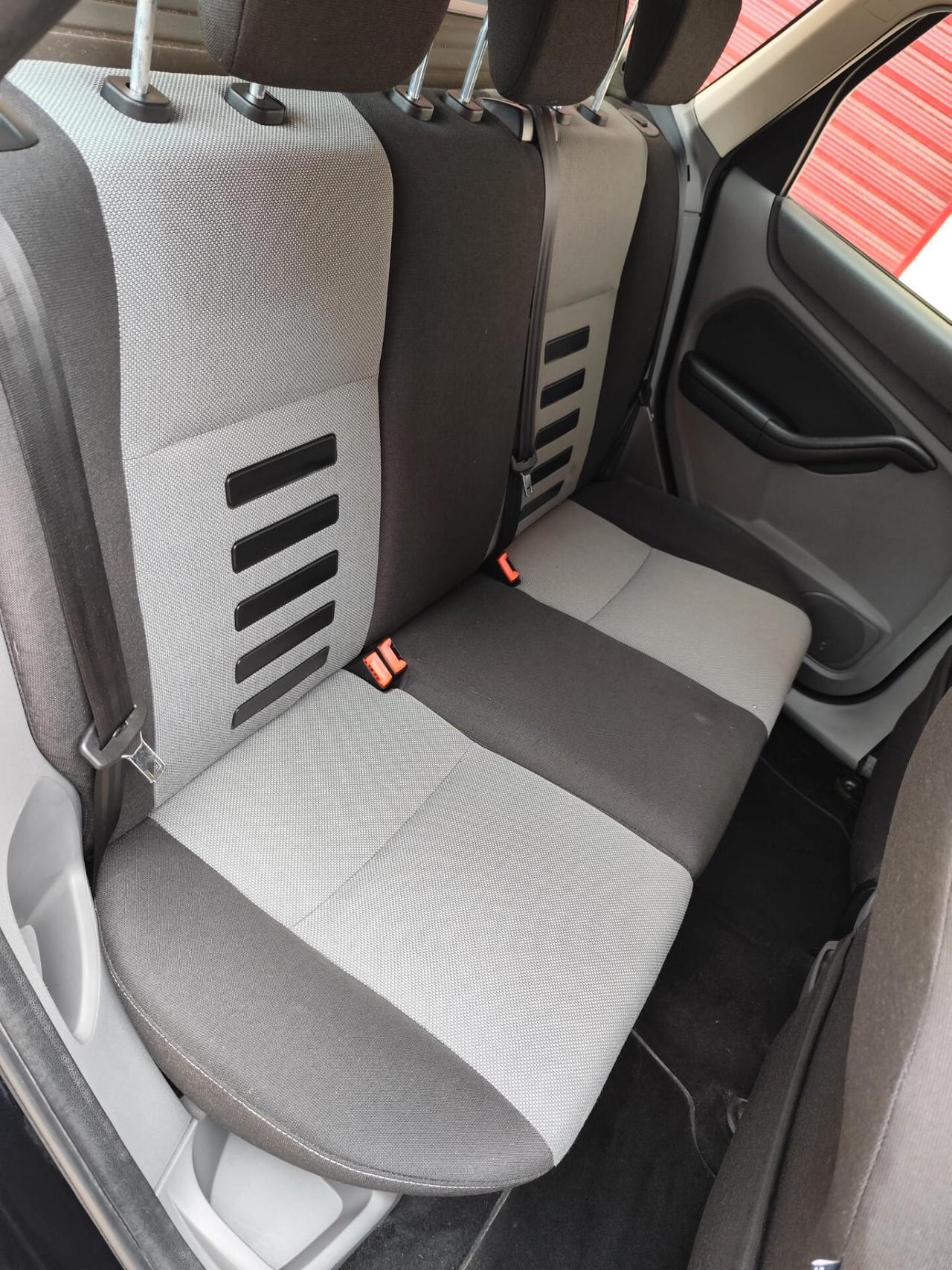 Ford Focus 1.6 TDCi (110CV) 5p. Tit. DPF