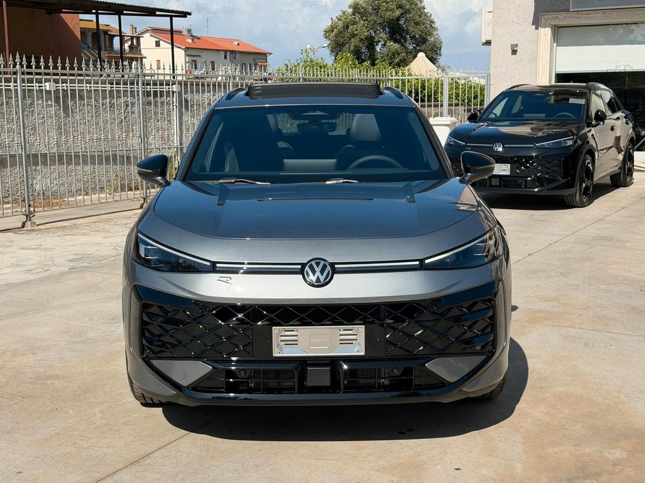Volkswagen T-Roc 1.5 eTSI ACT 150 CV DSG R-Line