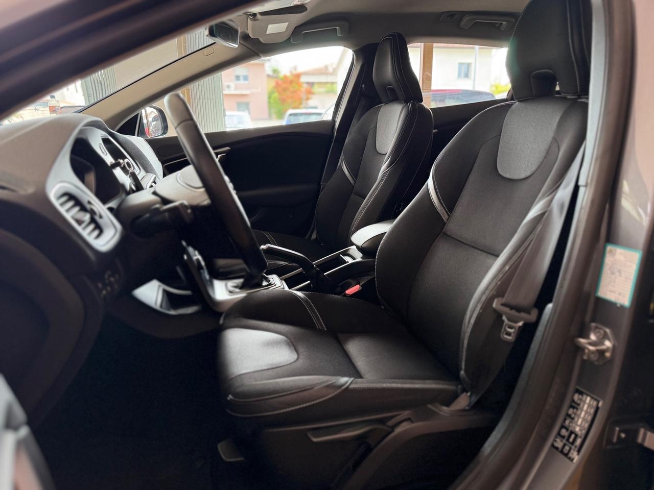 Volvo V40 D2 Business Plus