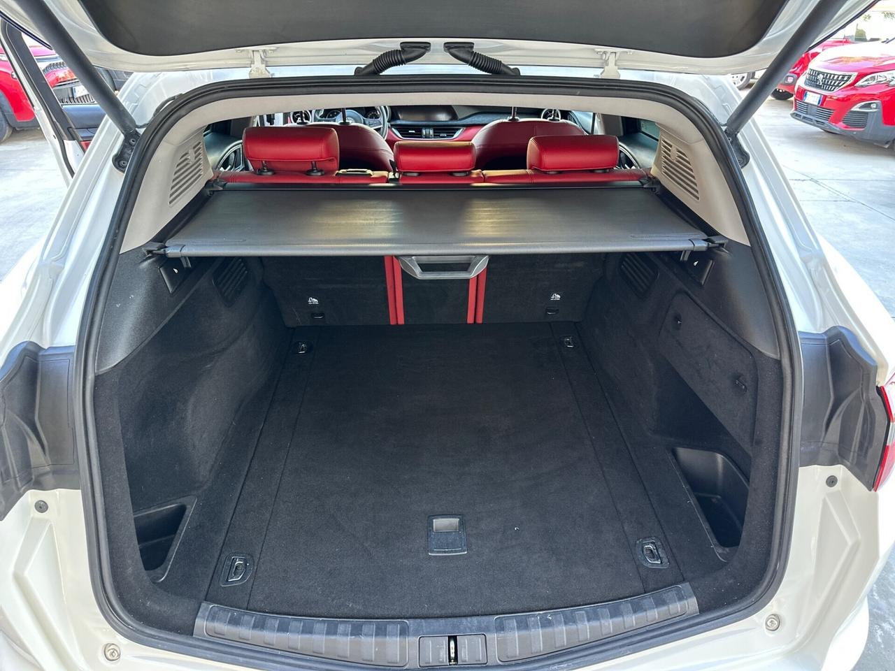 Alfa Romeo Stelvio 2.2 Turbodiesel 210 CV AT8 Q4 B