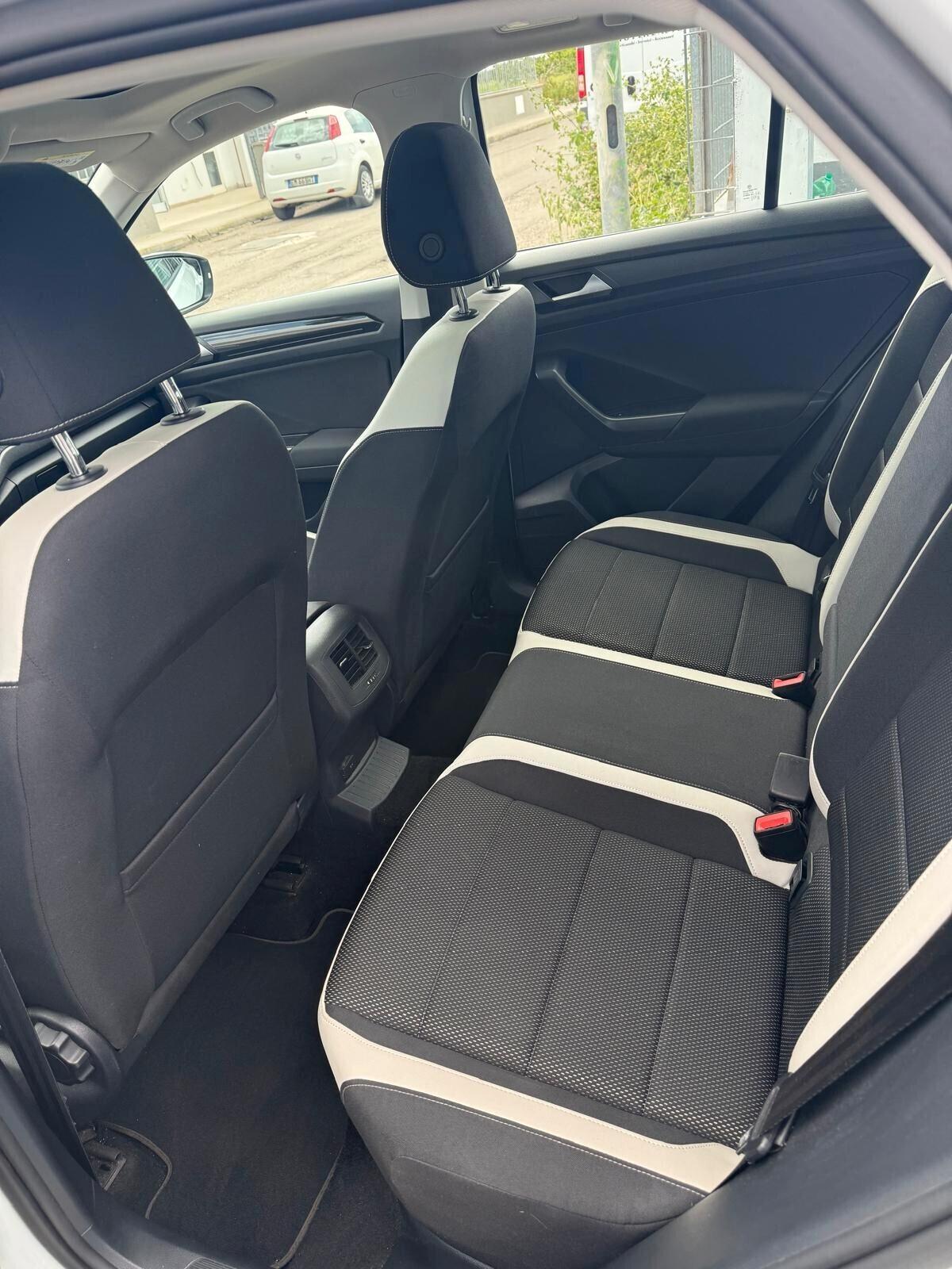 Volkswagen T-Roc 1.6 TDI SCR Advanced BlueMotion Technology