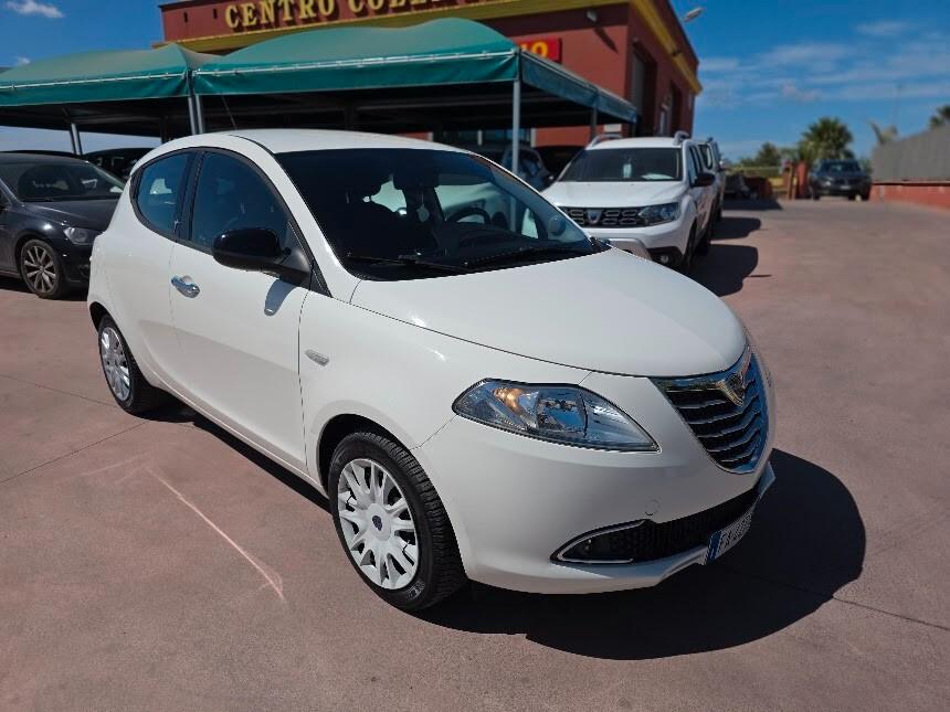 Lancia Ypsilon 1.3 MJT 16V 95 CV 5 porte S&S Gold