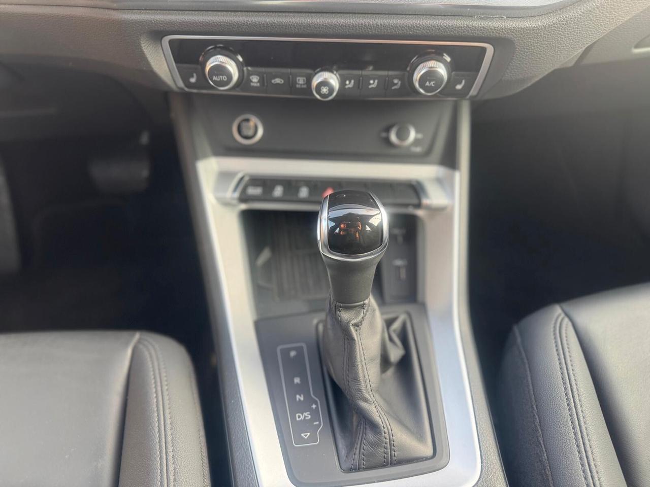 Audi Q3 35 TDI S tronic Business Advanced