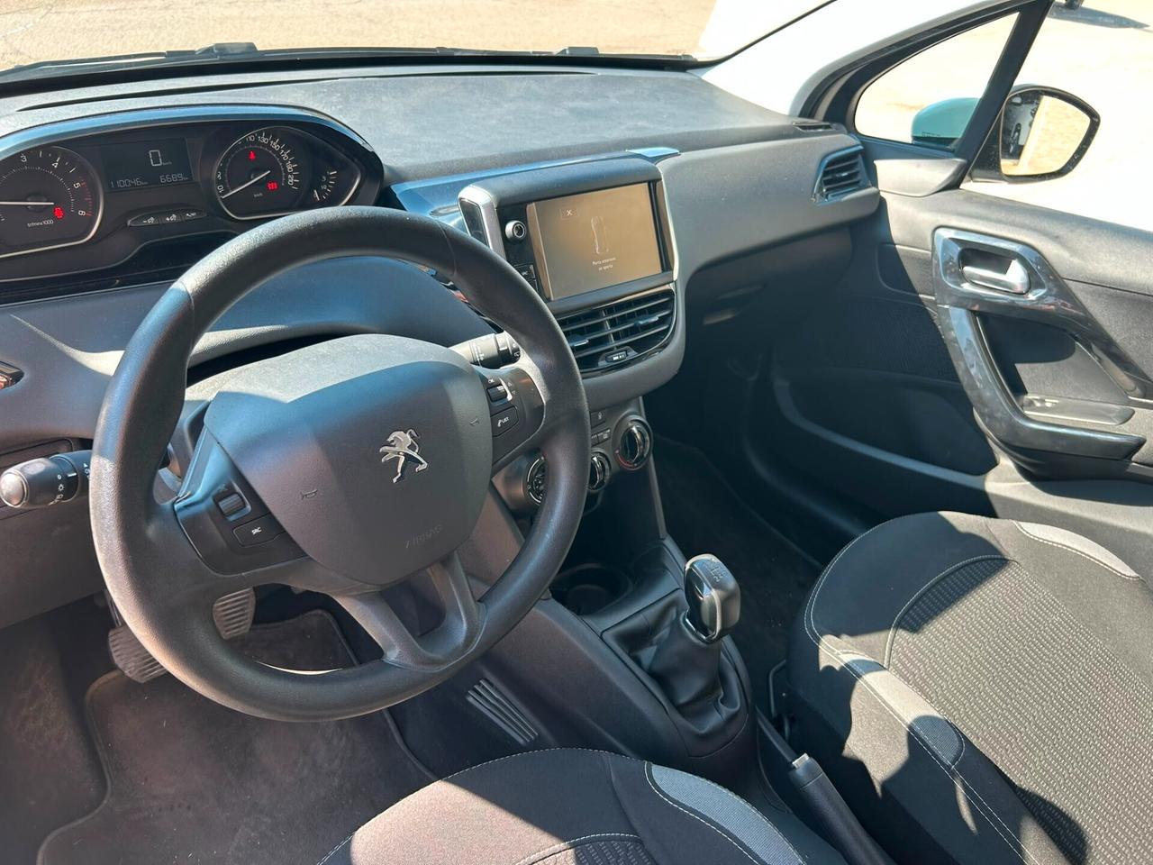 Peugeot 208 1.4 HDi 68 CV 5 porte Active