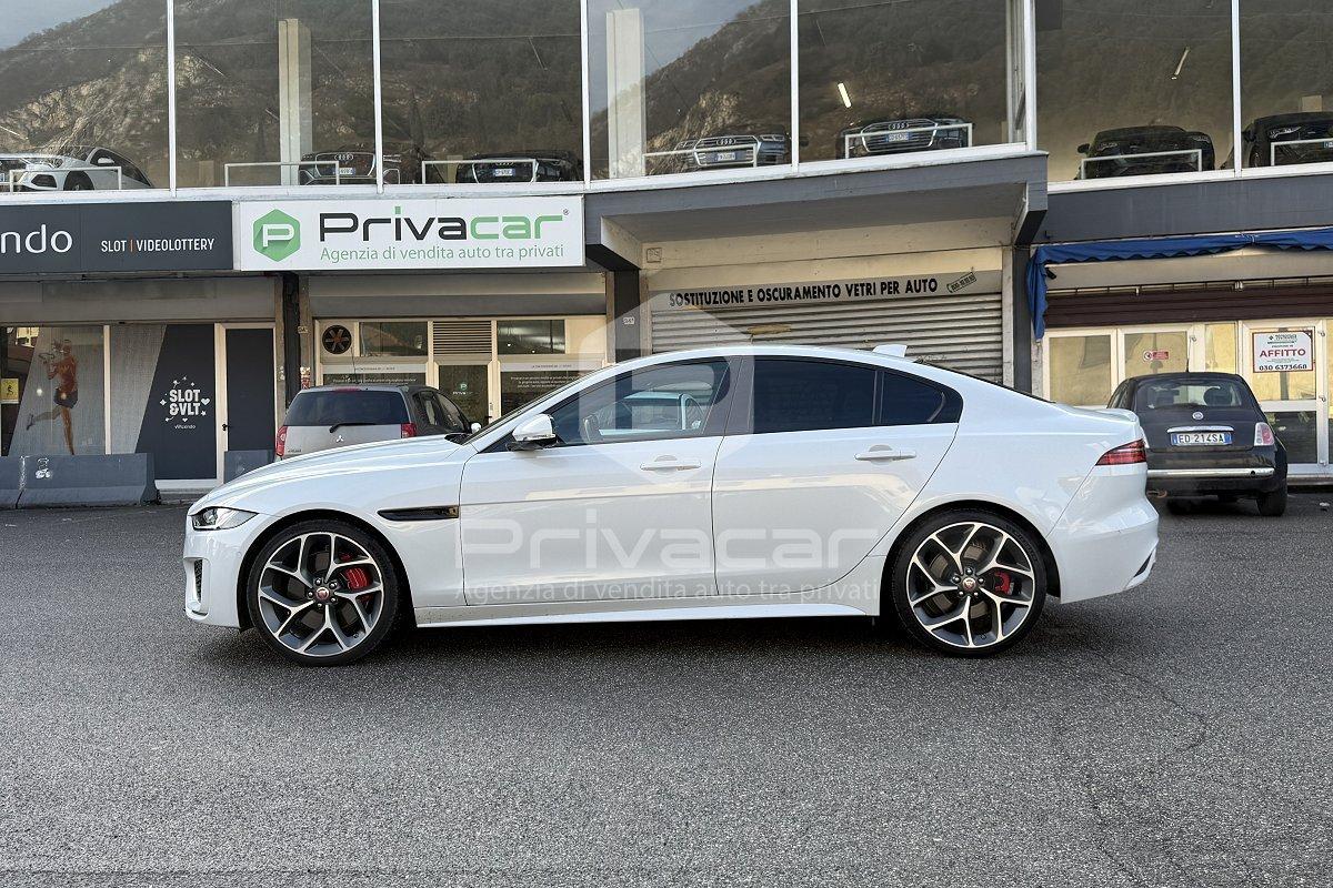 JAGUAR XE 2.0 300 CV AWD aut. R-Dynamic Black