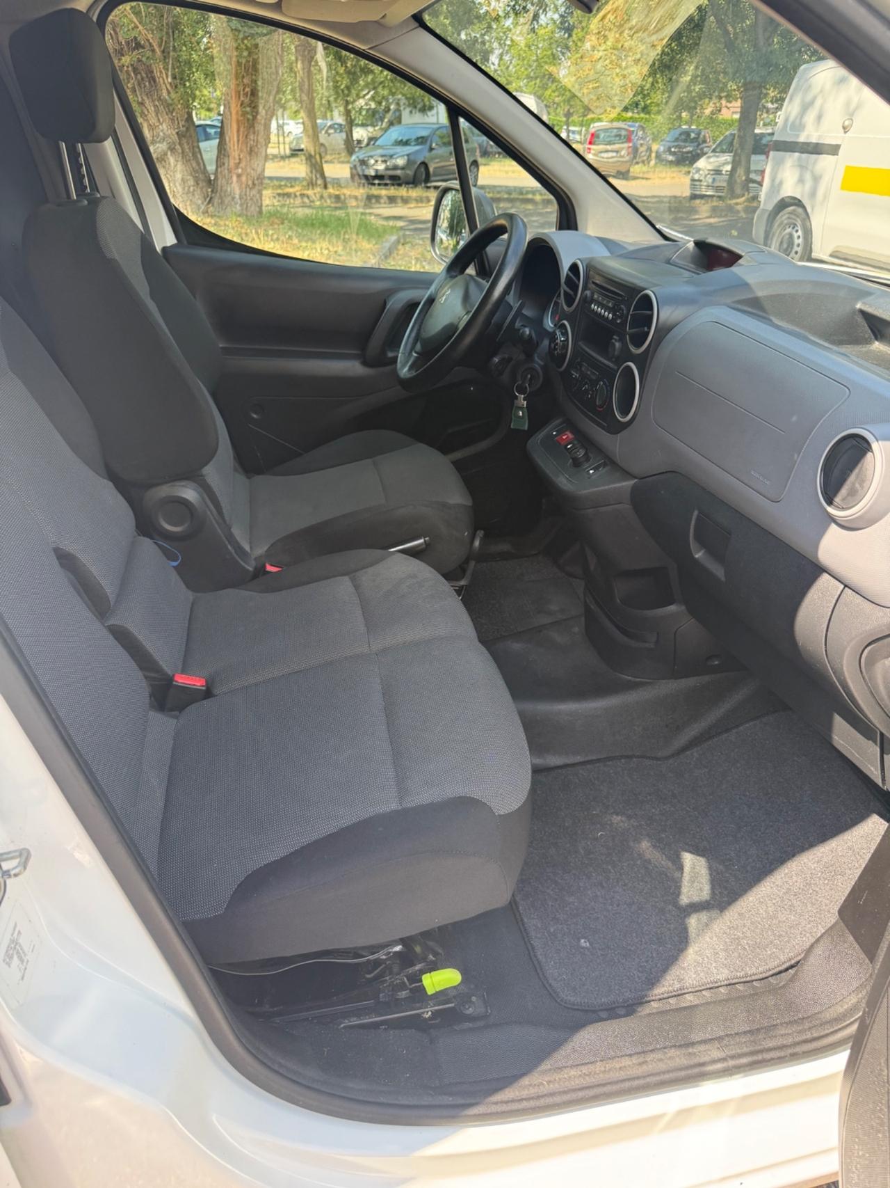 Peugeot Partner BlueHDi 100 ETG6 S&S L1 Furgone Pro