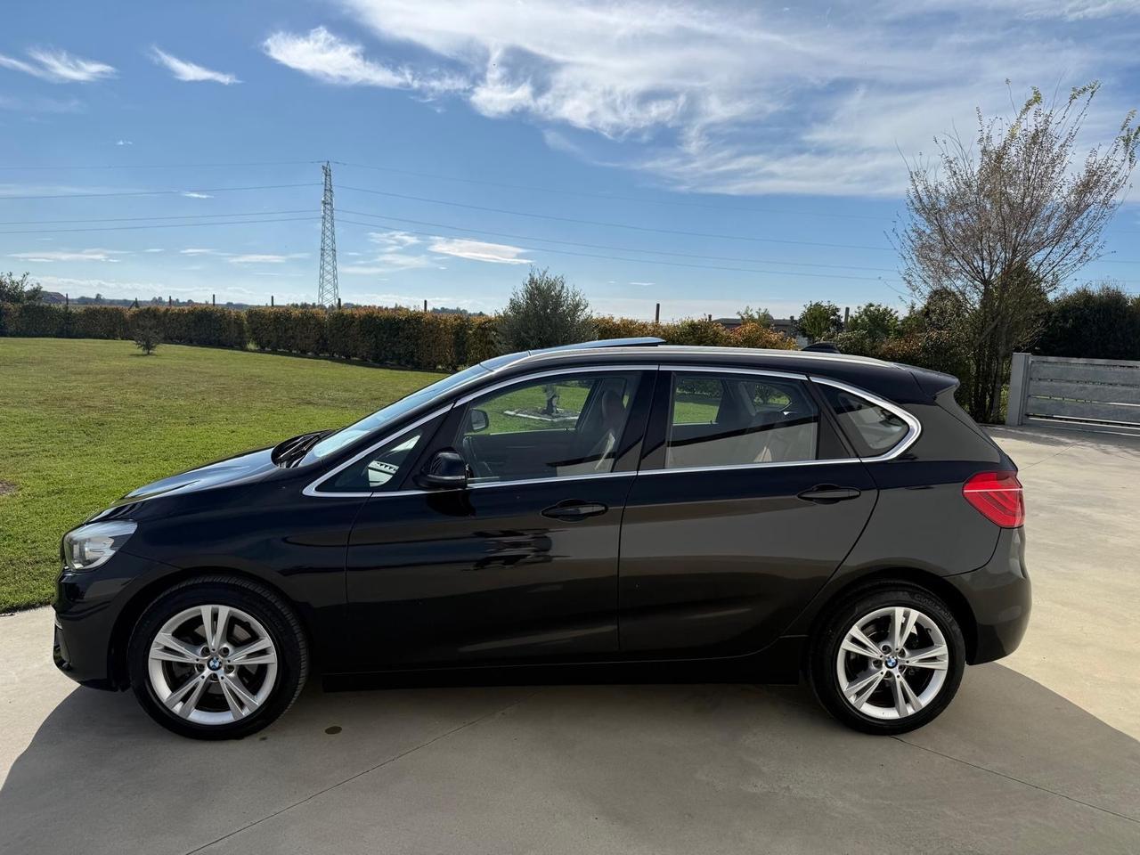 Bmw 2er Active Tourer 218d Luxury