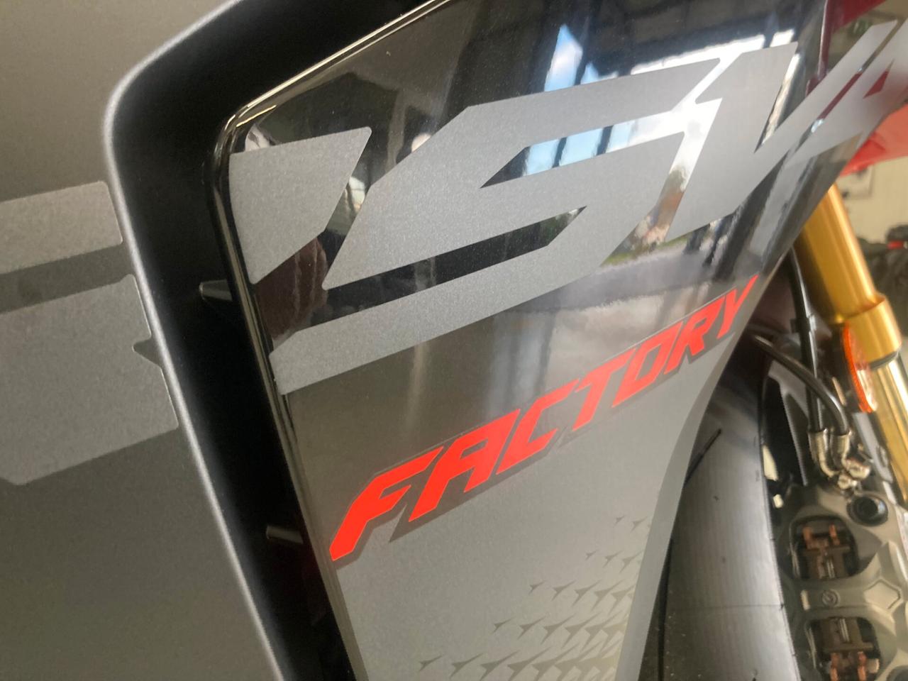 Aprilia RSV4 Factory 2025
